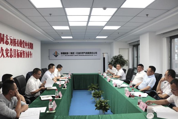 [图文]集团公司党委委员、副总司理艾斯哈尔·茹孜一行到油气公司调研指导事情-Ag亚洲集团新闻